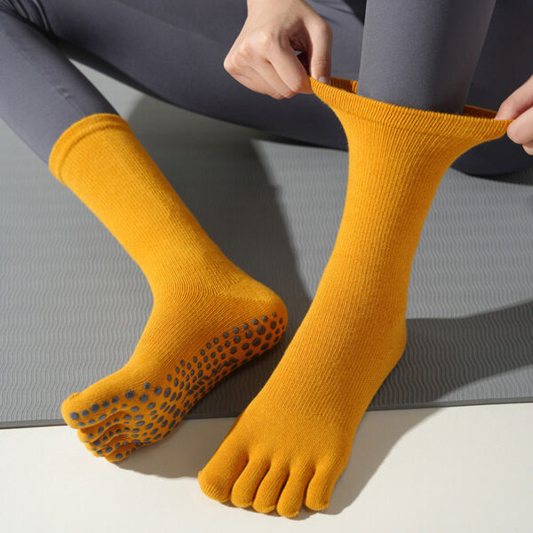 Stylish home/Yoga Anti-slip Design Socks